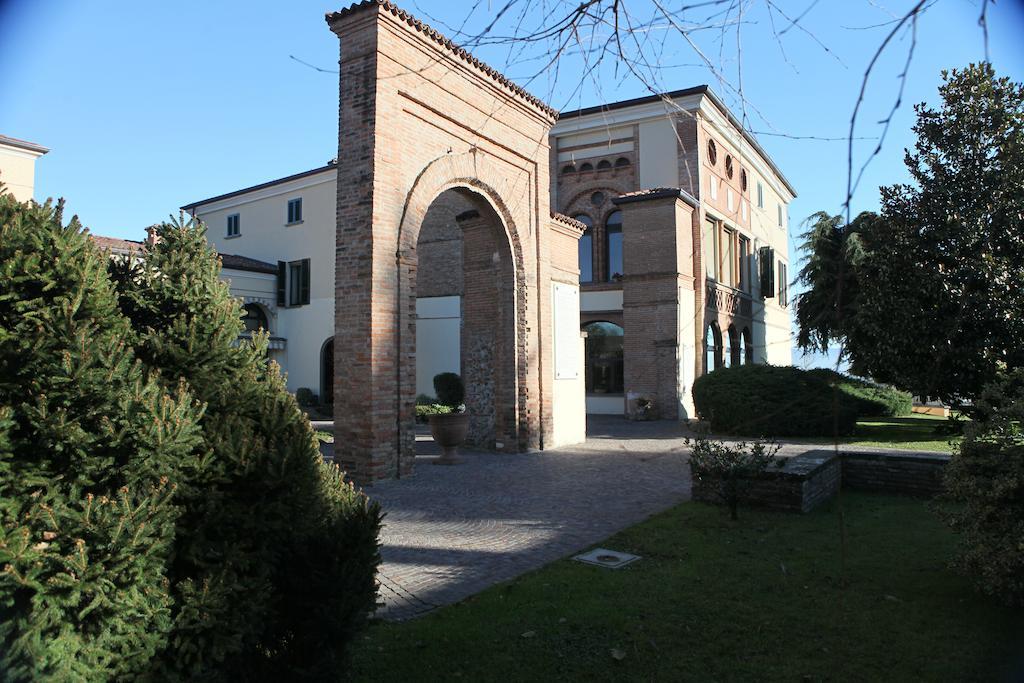 Villa Santa Maria Dell'Arco - Centro Oreb Cazzago San Martino Exterior photo